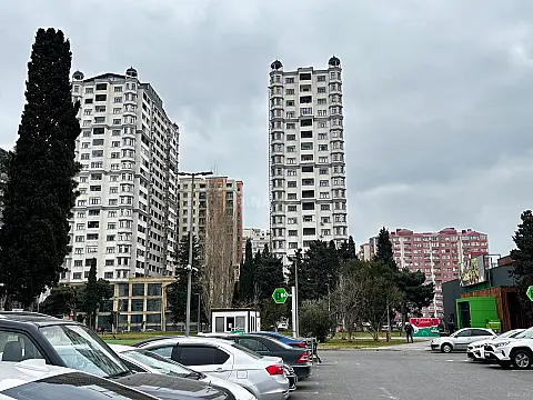 Satılır 2 otaqlı mənzil 70.7 m²