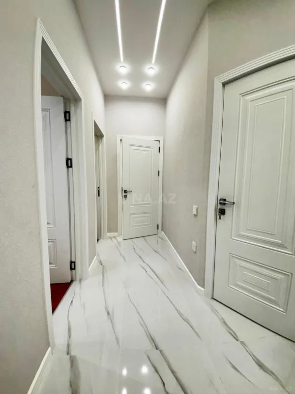 Satılır 2 otaqlı mənzil 70.7 m²