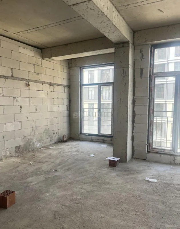 Satılır 2 otaqlı mənzil 66 m²