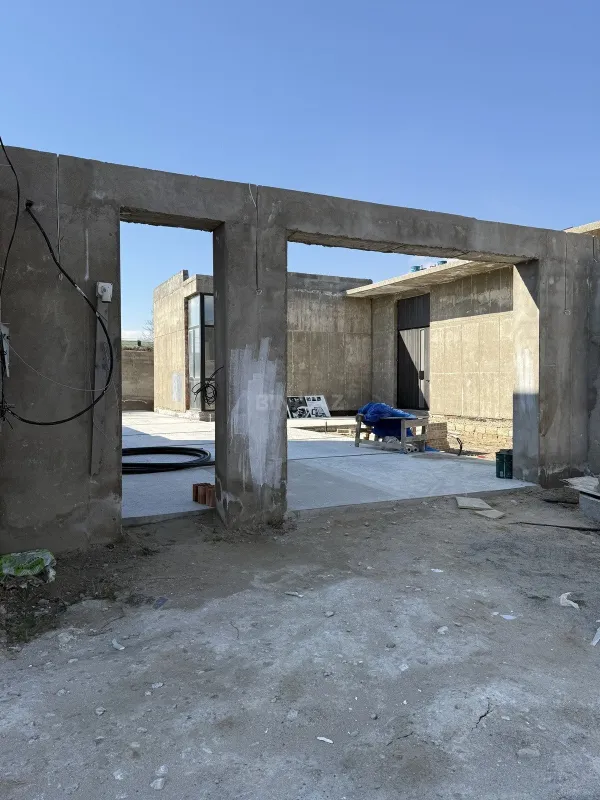 Satılır 3 otaqlı həyət evi 350 m²