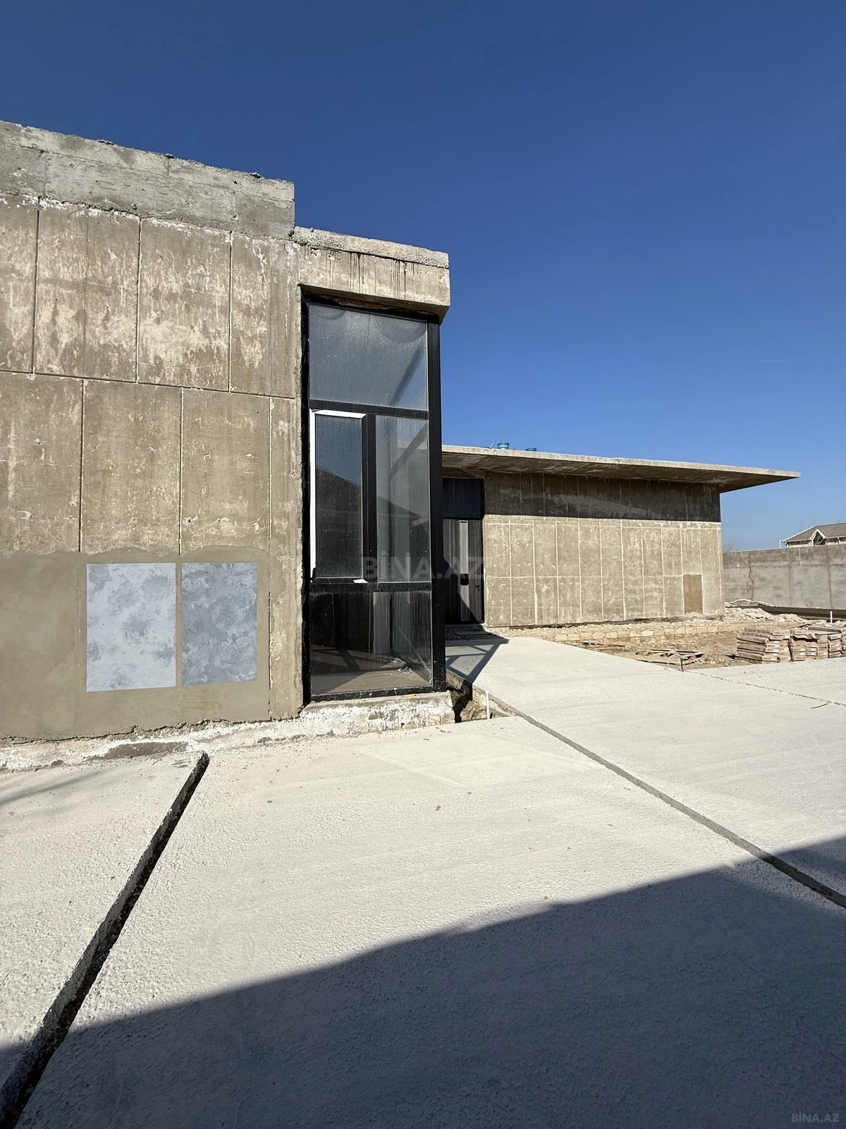 Satılır 3 otaqlı həyət evi 350 m²