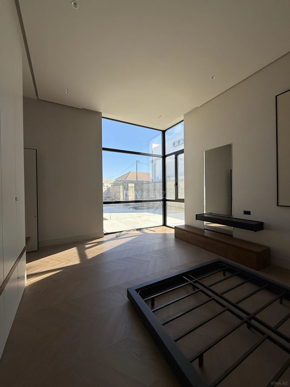 Satılır 3 otaqlı həyət evi 350 m²