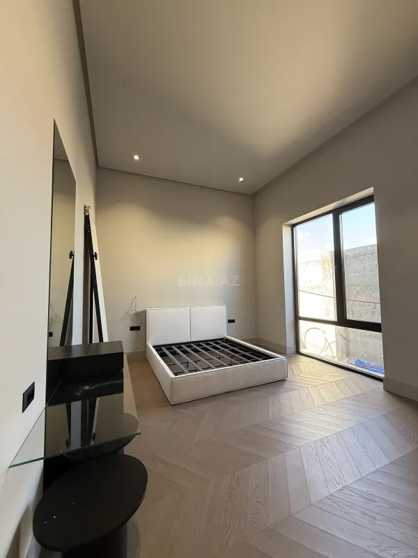 Satılır 3 otaqlı həyət evi 350 m²