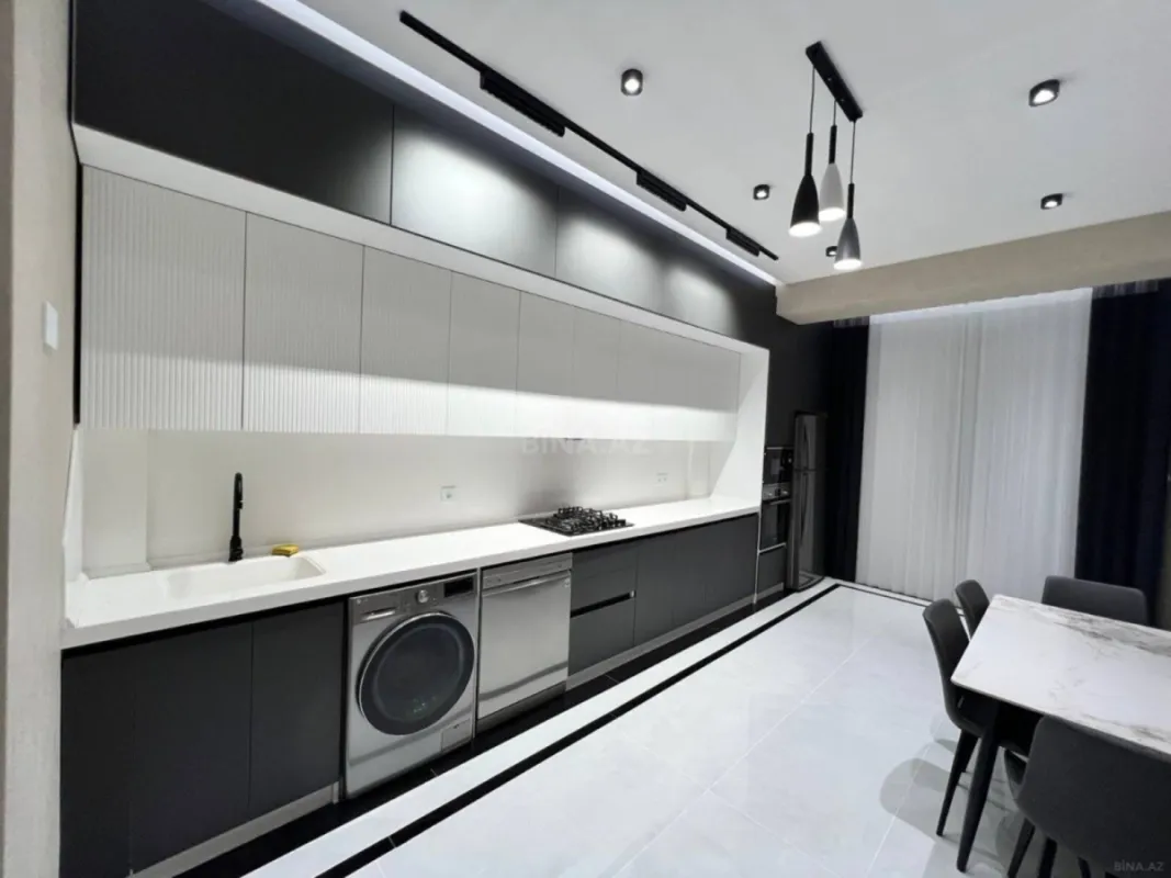 Kirayə verilir 3 otaqlı mənzil 140 m²