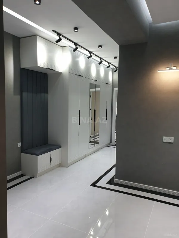 Kirayə verilir 3 otaqlı mənzil 140 m²