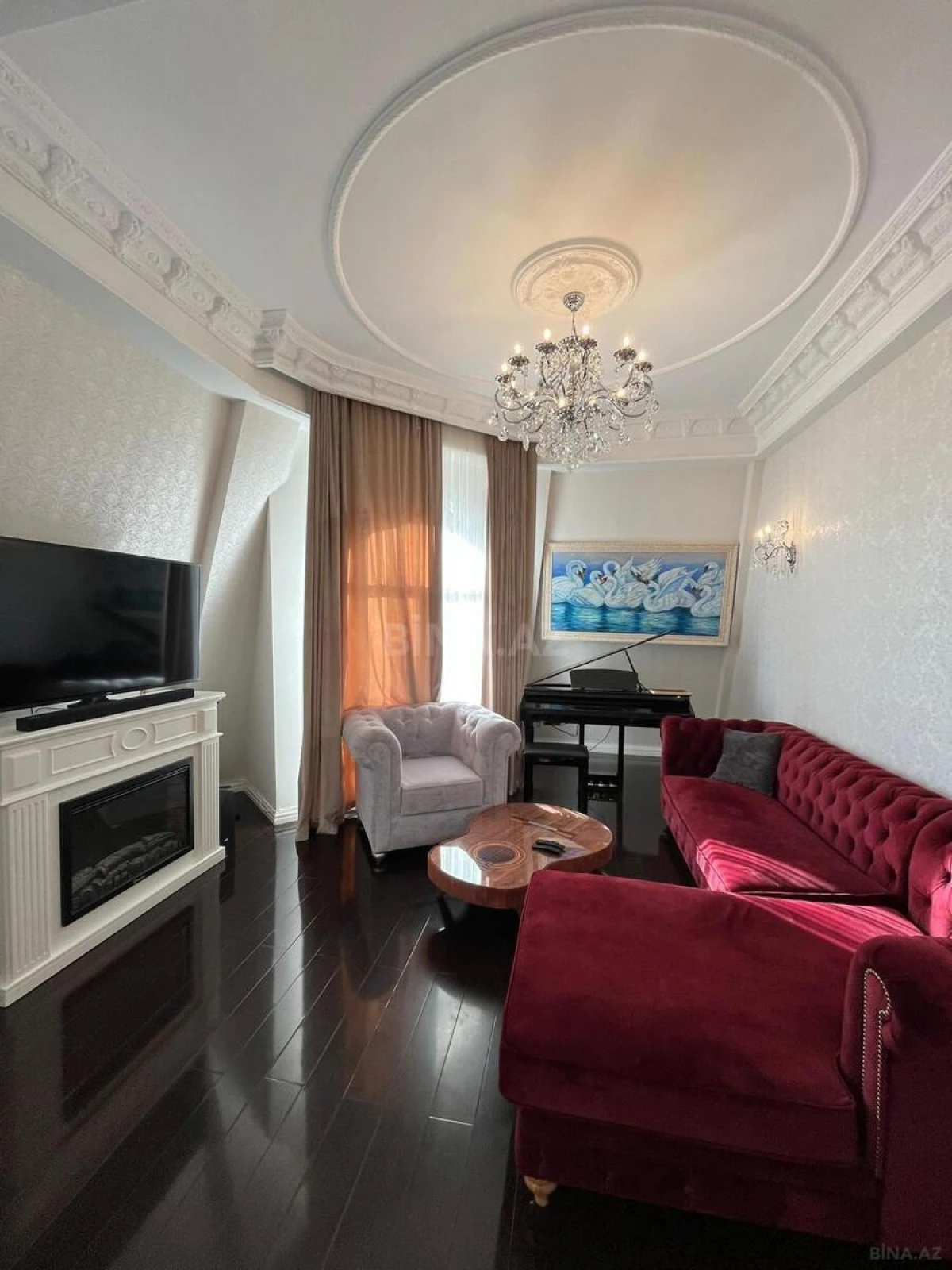 Kirayə verilir 3 otaqlı mənzil 140 m²