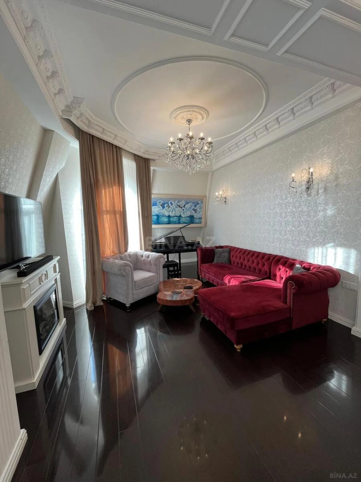 Kirayə verilir 3 otaqlı mənzil 140 m²