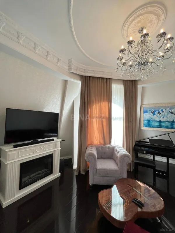 Kirayə verilir 3 otaqlı mənzil 140 m²