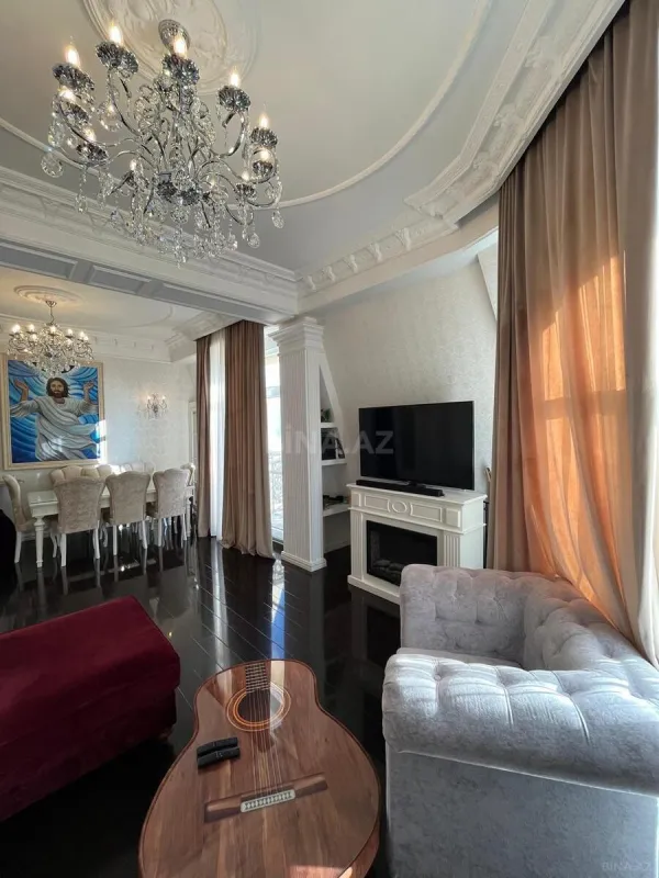 Kirayə verilir 3 otaqlı mənzil 140 m²