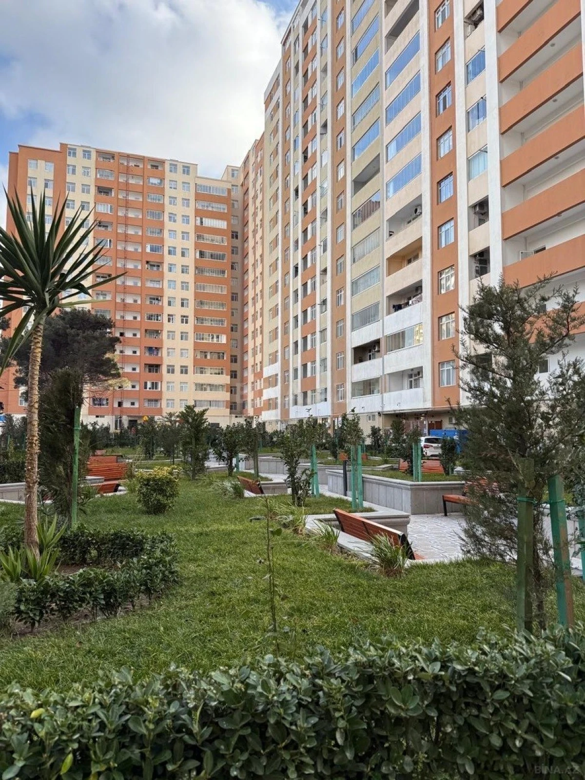 Satılır 3 otaqlı mənzil 110 m²