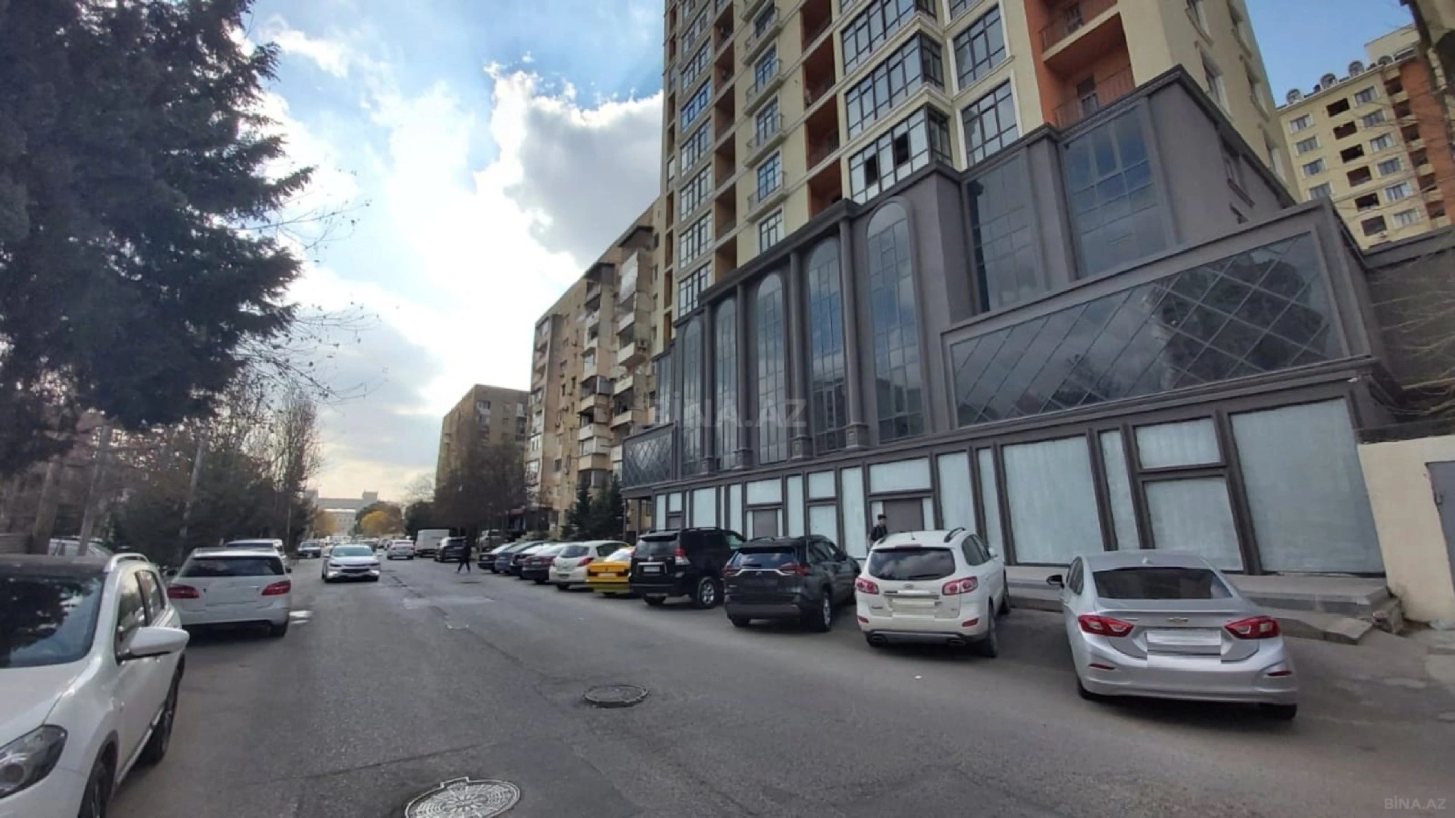 Kirayə verilir obyekt 163 m²