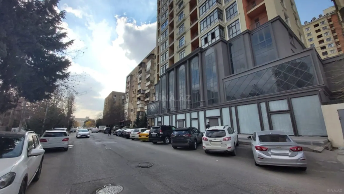 Kirayə verilir obyekt 163 m²