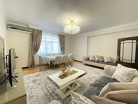 Satılır 3 otaqlı mənzil 131 m² — Bakı, İnşaatçılar 3 otaq 131.00 m²