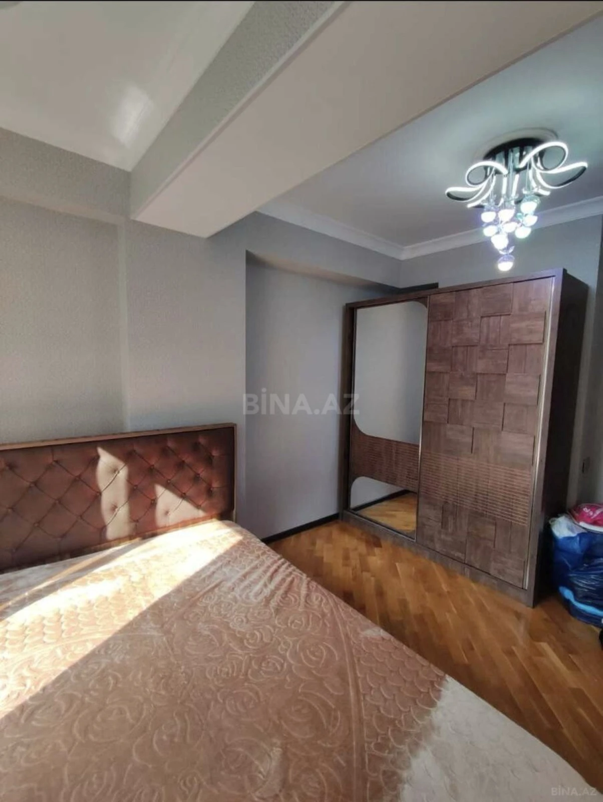 Kirayə verilir 2 otaqlı mənzil 60 m²
