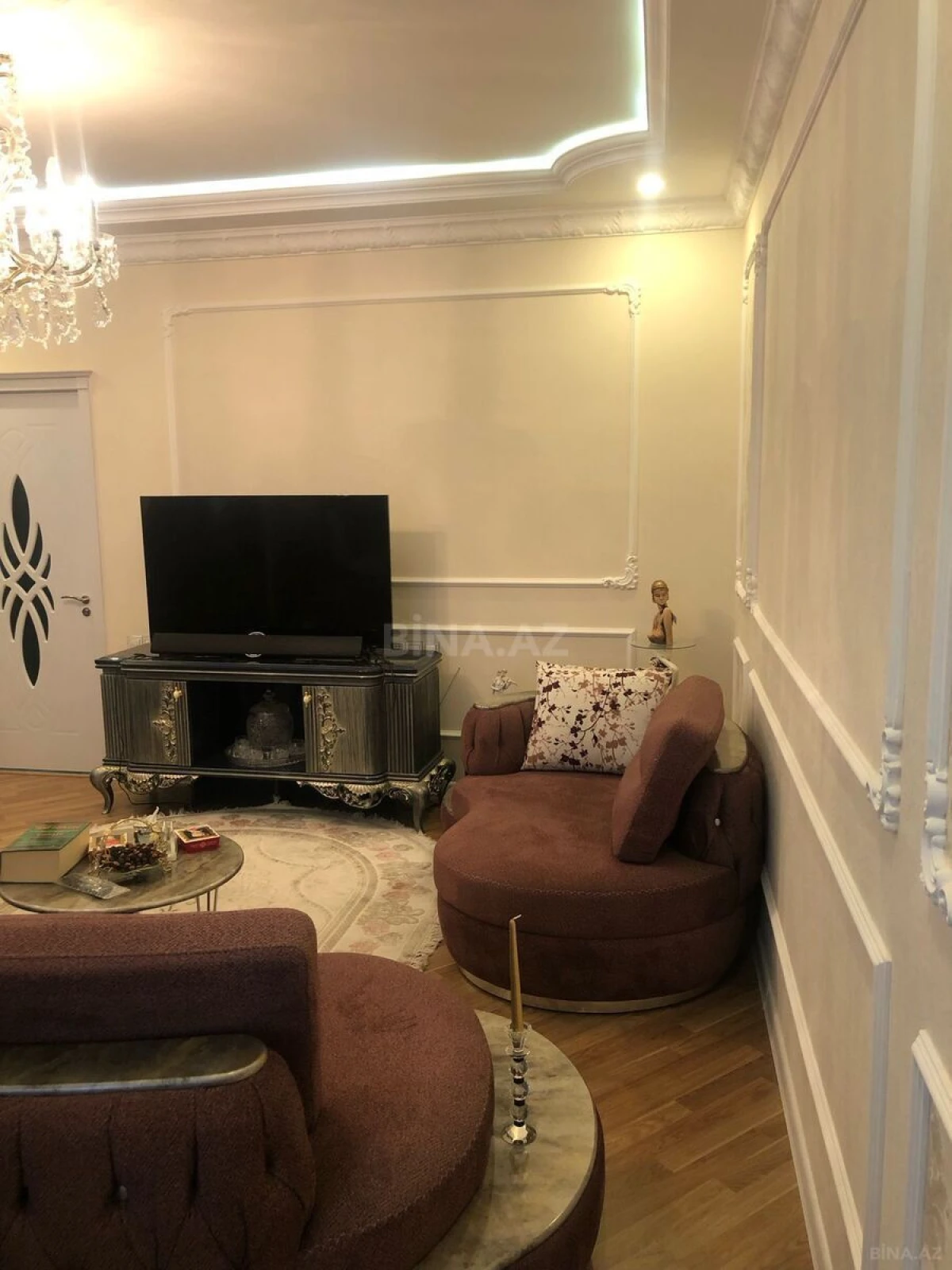 Satılır 5 otaqlı mənzil 150 m²