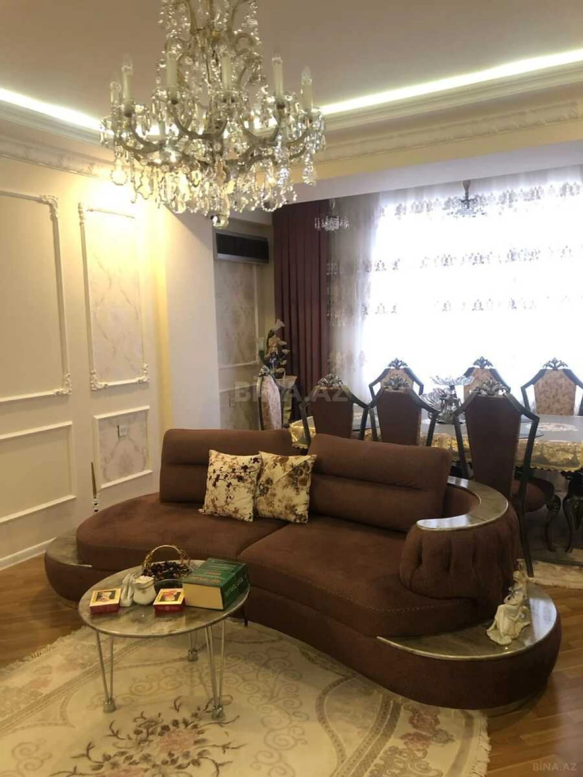 Satılır 5 otaqlı mənzil 150 m²