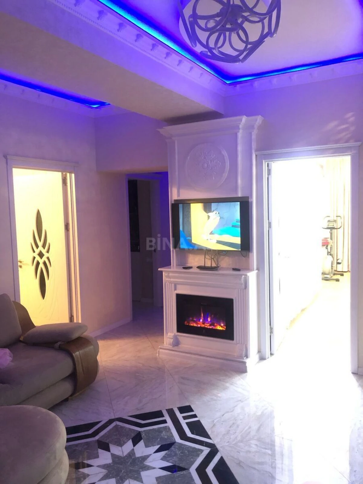 Satılır 5 otaqlı mənzil 150 m²