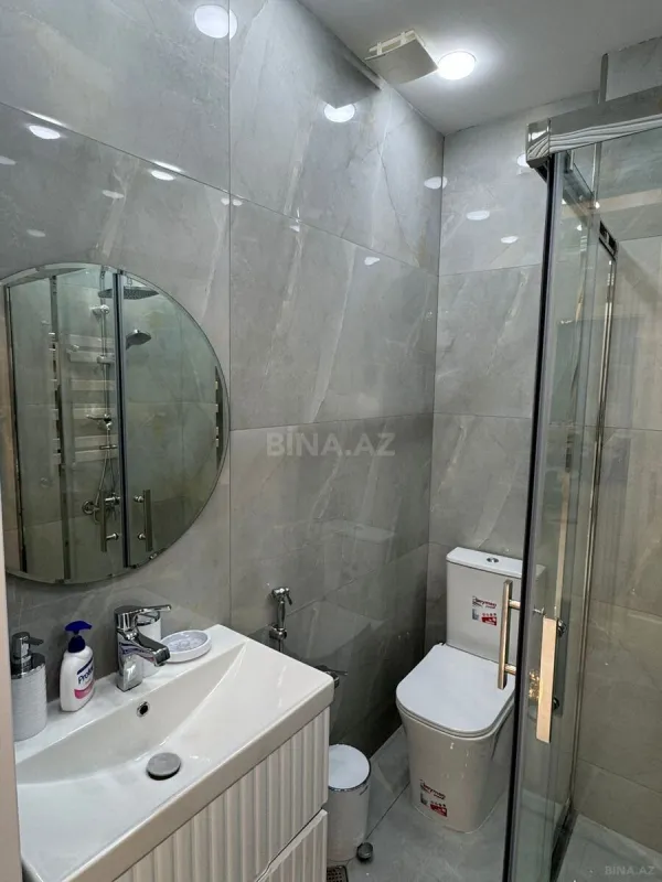Kirayə verilir 2 otaqlı mənzil 90 m²