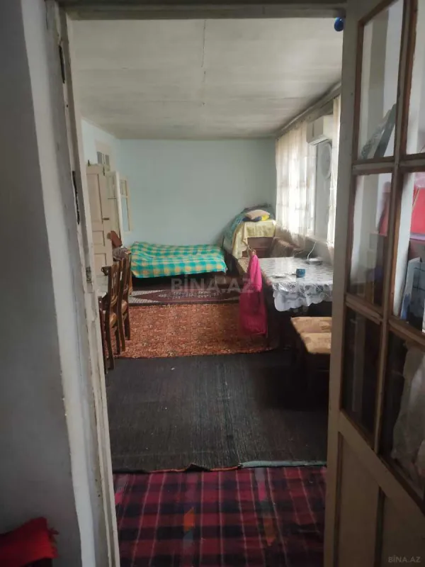 Satılır 6 otaqlı həyət evi 200 m²