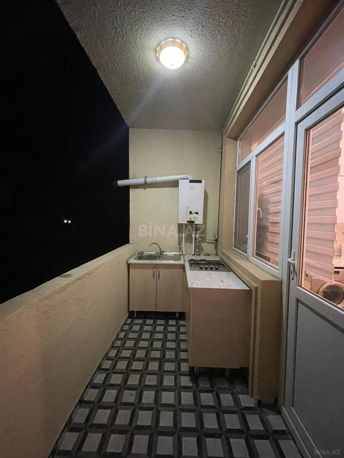 Satılır 3 otaqlı mənzil 95 m²
