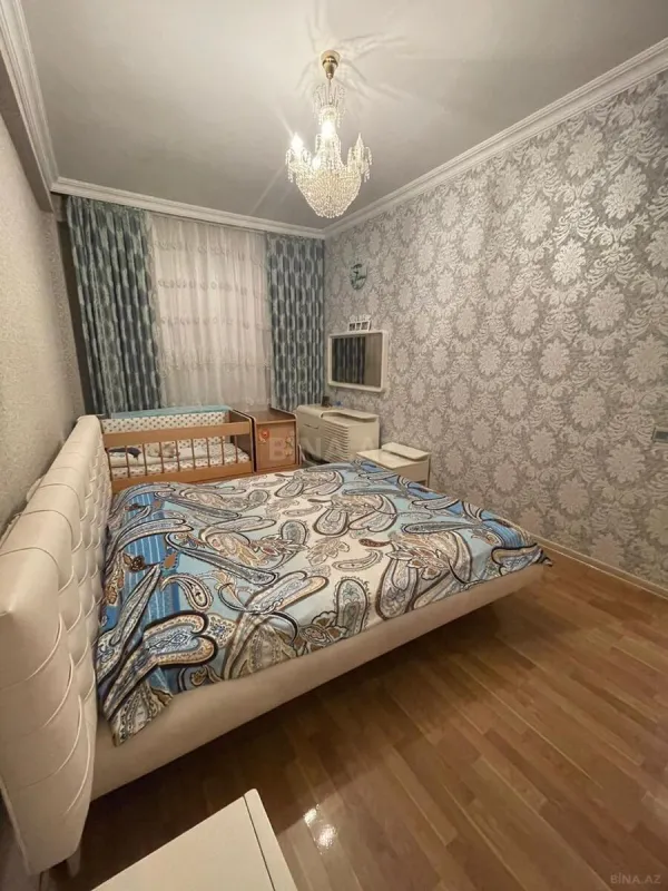 Satılır 3 otaqlı mənzil 95 m²