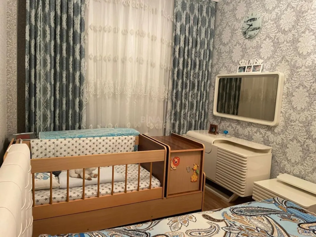 Satılır 3 otaqlı mənzil 95 m²