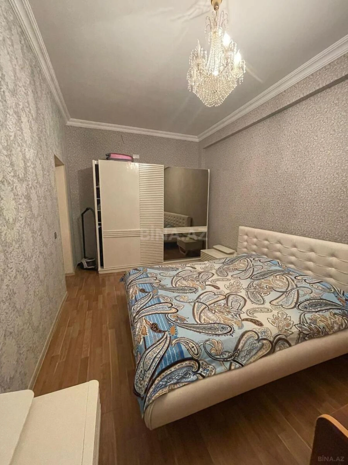 Satılır 3 otaqlı mənzil 95 m²