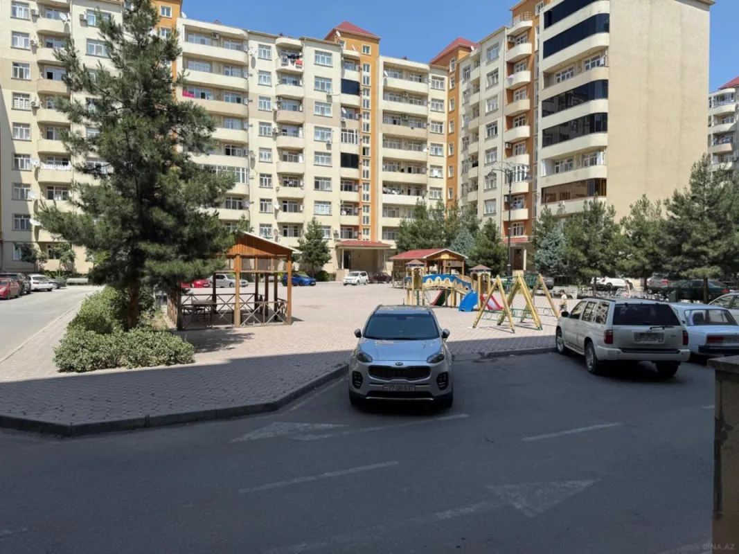 Satılır 3 otaqlı mənzil 95 m²