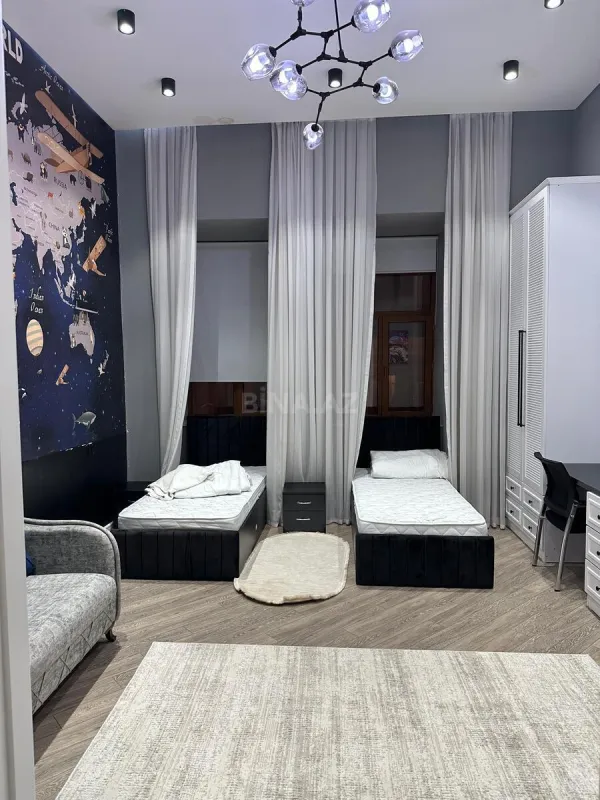 Kirayə verilir 3 otaqlı mənzil 140 m²