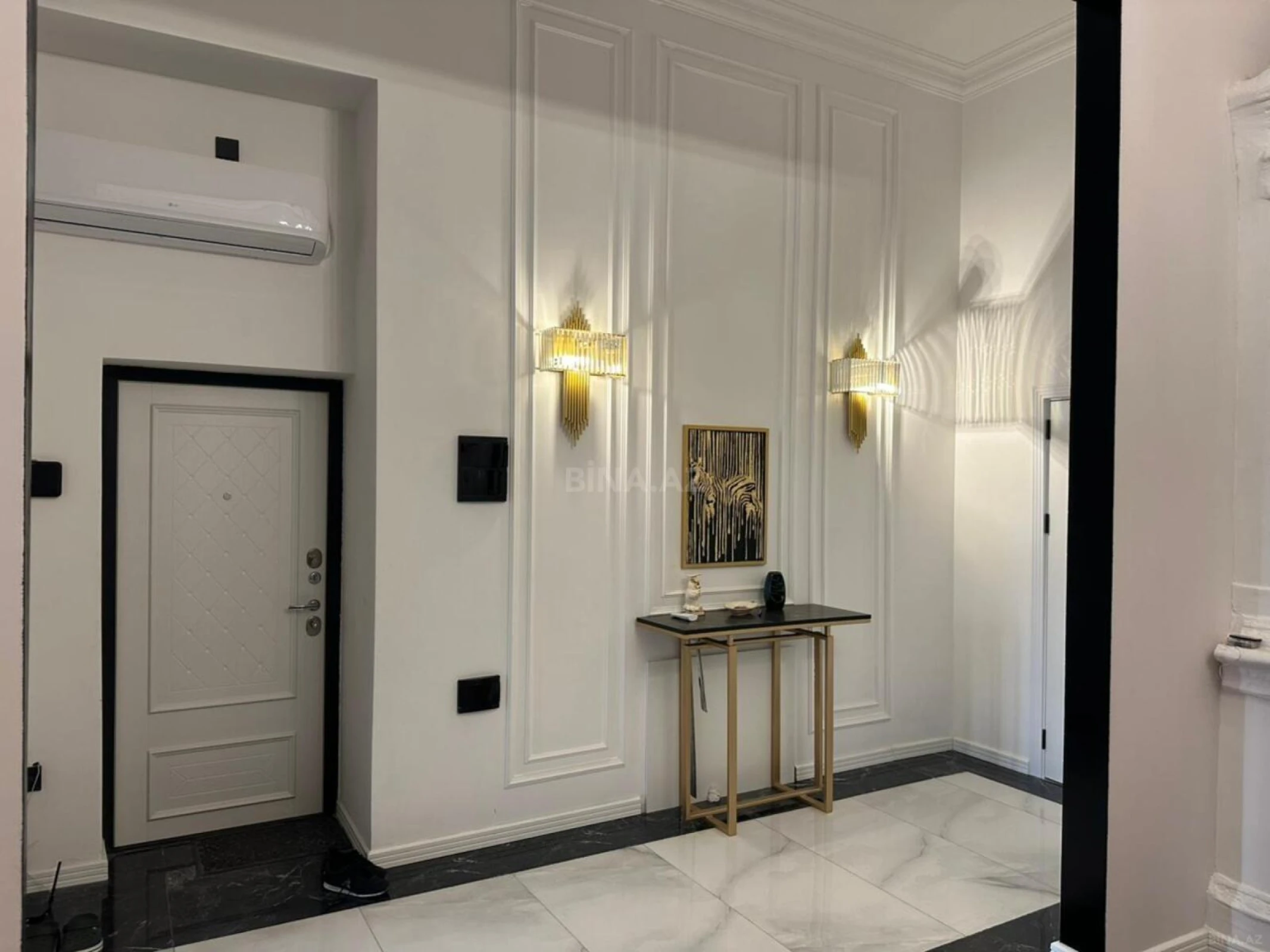 Kirayə verilir 3 otaqlı mənzil 140 m²