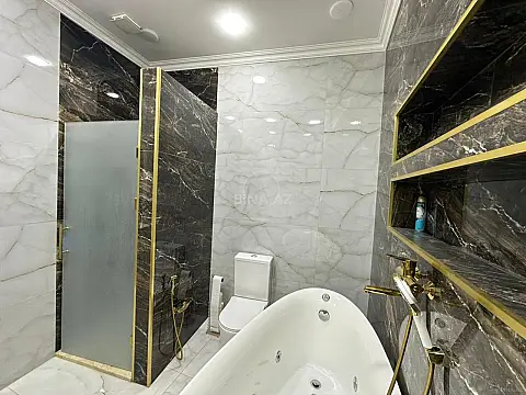 Kirayə verilir 3 otaqlı mənzil 140 m²