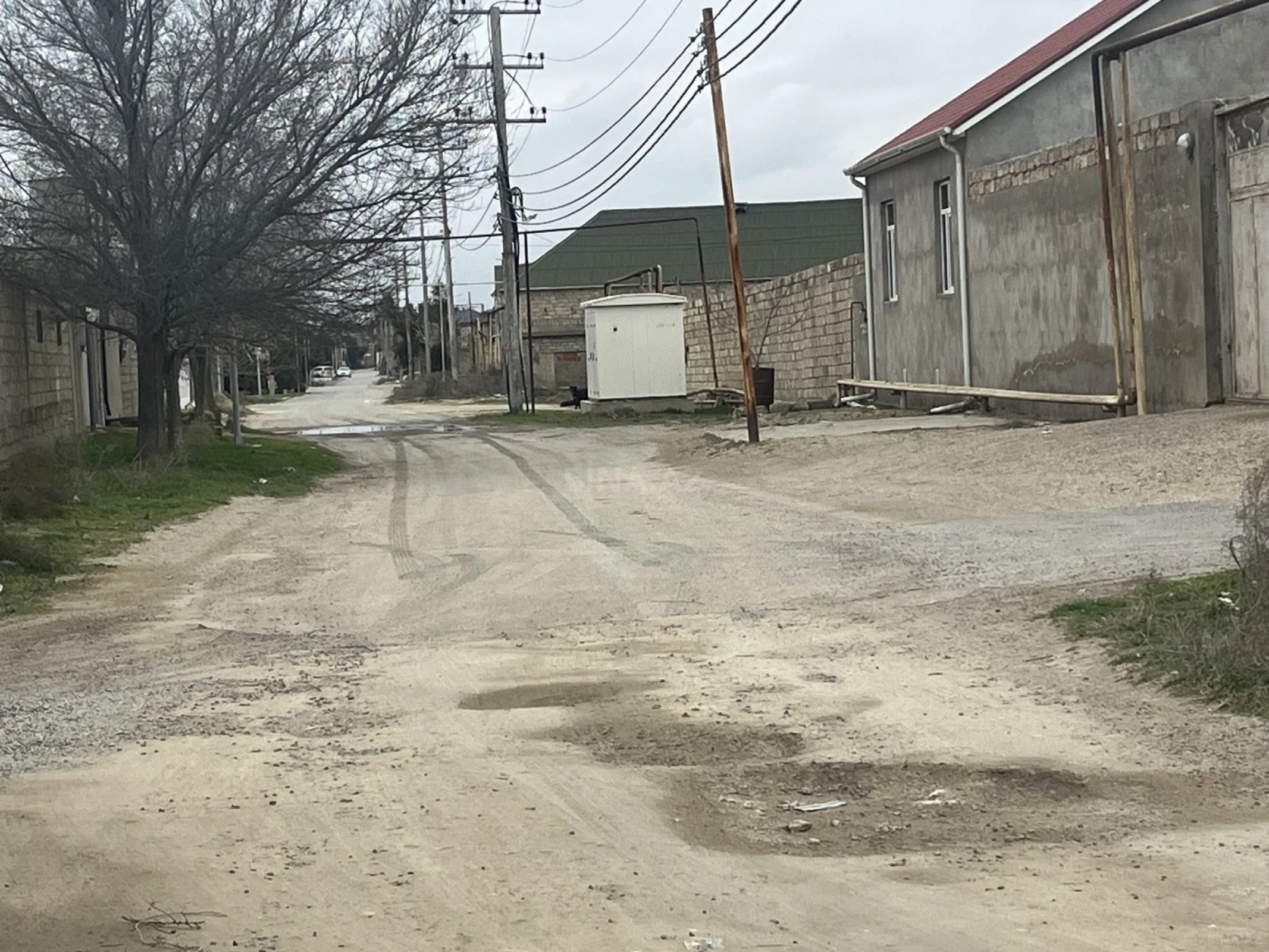 Satılır torpaq sahəsi 12 m²