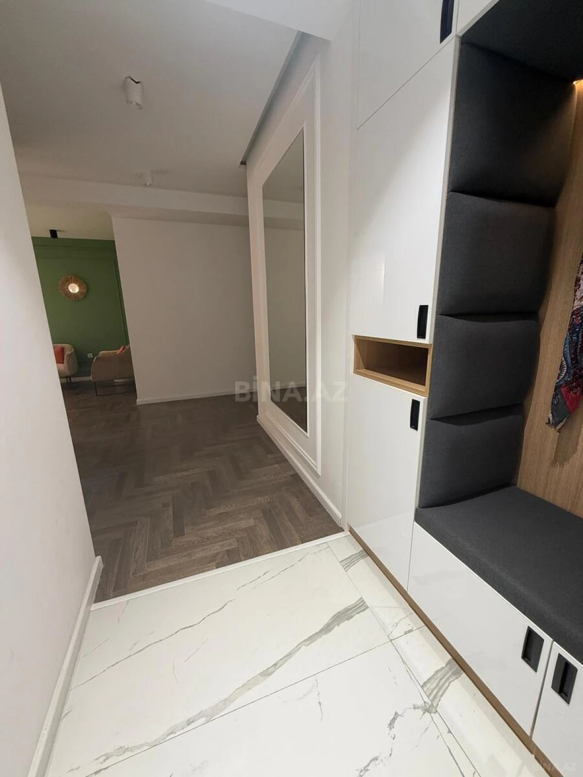 Satılır 3 otaqlı mənzil 120 m²