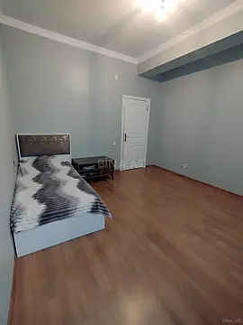 Satılır 4 otaqlı mənzil 115 m²