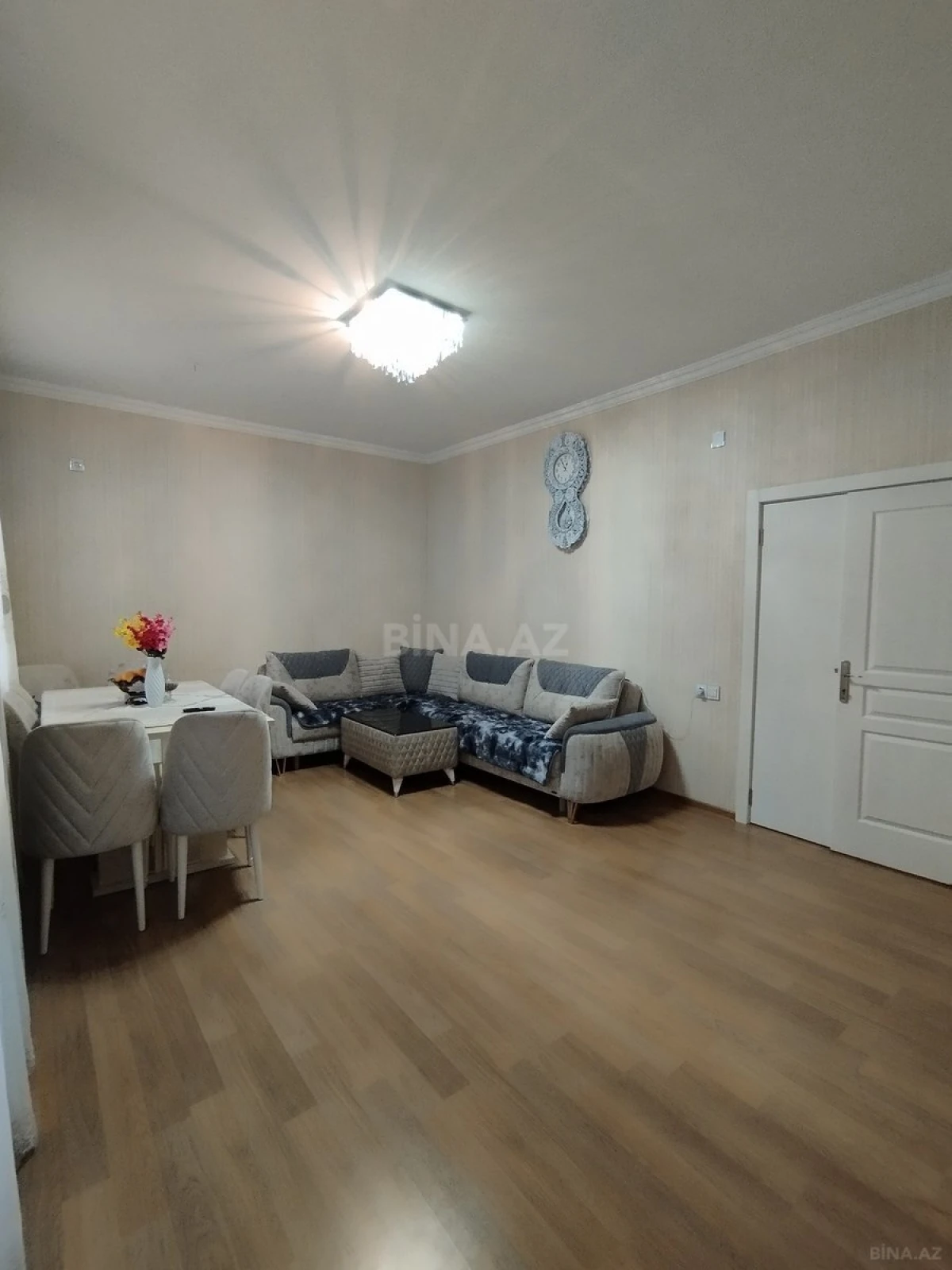 Satılır 4 otaqlı mənzil 115 m²