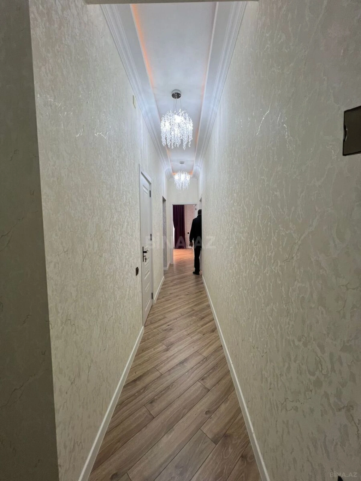 Satılır 2 otaqlı mənzil 63 m²