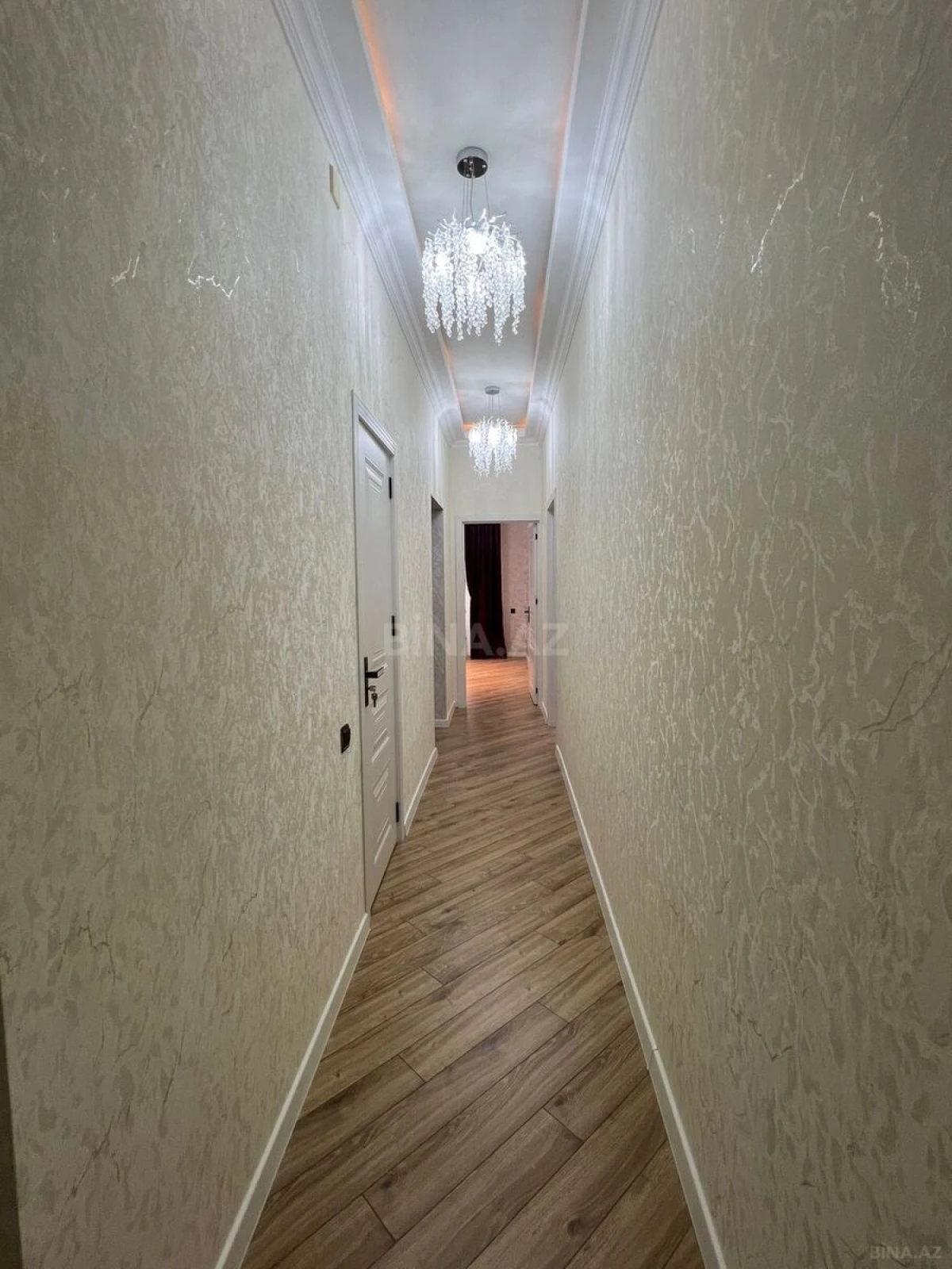 Satılır 2 otaqlı mənzil 63 m²