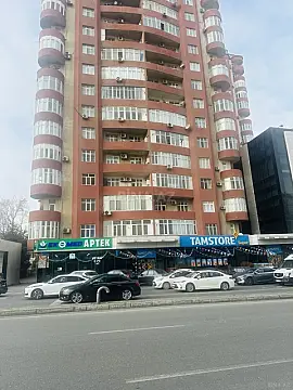 Satılır 2 otaqlı mənzil 63 m² — Bakı, Memar Əcəmi yanı 2 otaq 63.00 m²