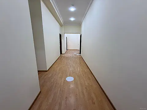 Kirayə verilir 12 otaqlı ofis 290 m²