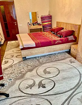 Kirayə verilir 2 otaqlı mənzil 60 m²