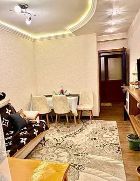 Kirayə verilir 2 otaqlı mənzil 60 m²