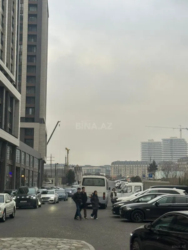 Satılır 3 otaqlı mənzil 127 m²