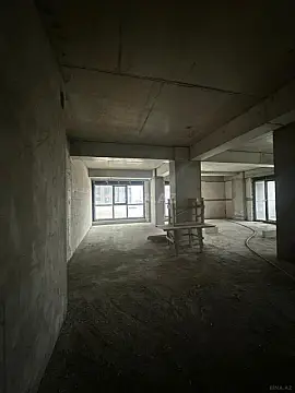 Satılır 3 otaqlı mənzil 127 m²