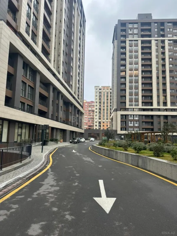 Satılır 3 otaqlı mənzil 127 m²