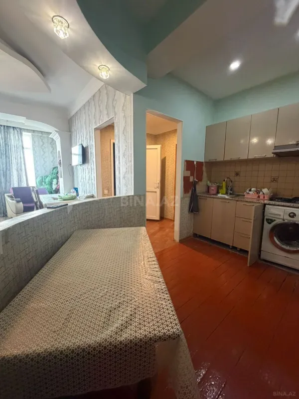 Satılır 2 otaqlı mənzil 69 m²