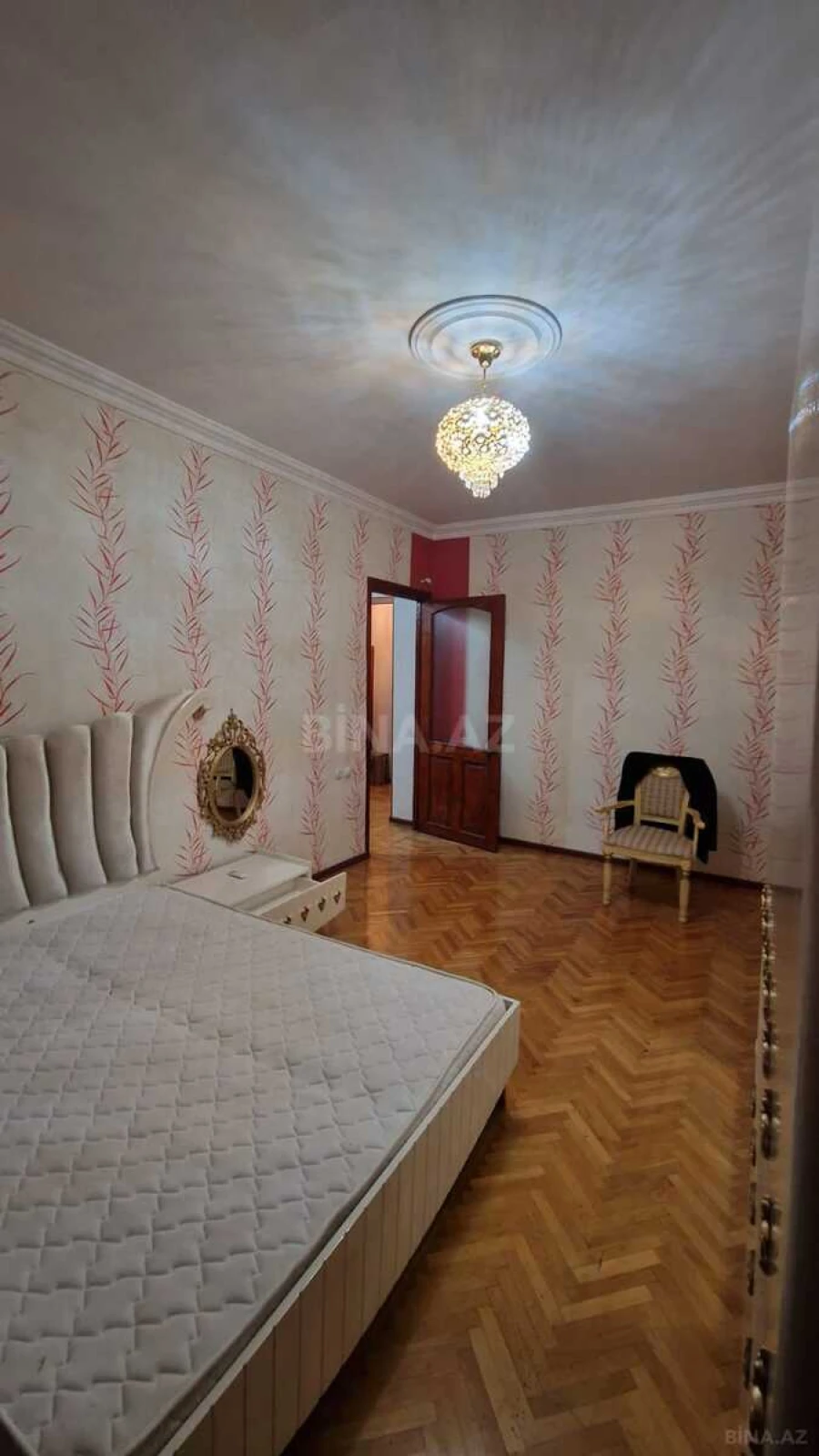 Satılır 3 otaqlı mənzil 84 m²