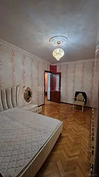 Satılır 3 otaqlı mənzil 84 m²