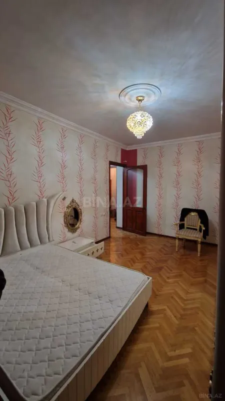 Satılır 3 otaqlı mənzil 84 m²