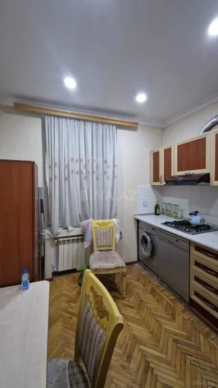 Satılır 3 otaqlı mənzil 84 m²