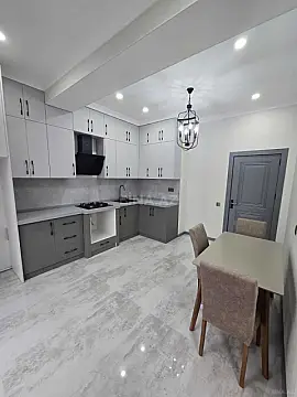 Satılır 2 otaqlı mənzil 85 m²